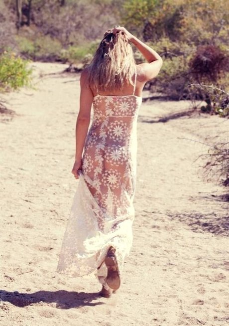 曲線美のxxx オンリーファンズ 美しいポルノ 写真