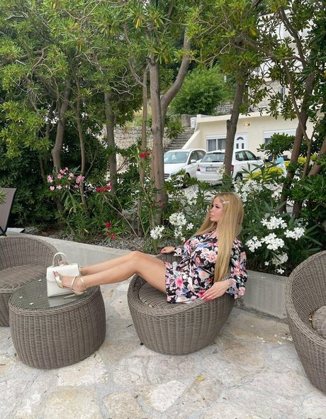 miss dawn99 アダルトモデル 写真