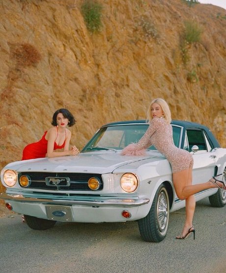 アウトドア 熟女 オンリーファンズ 美しい裸 ギャラリー