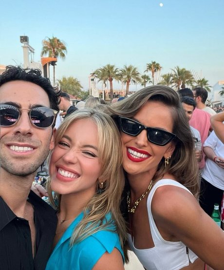 アナルアジア人オンリーファンズ ヌード 写真