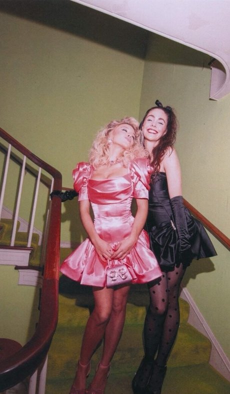 偶然の中出しオンリーファンズ ポルノグラフィック 写真