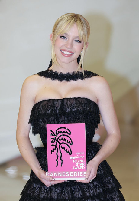 アジア人ニューハーフオンリーファンズ セクシー 写真