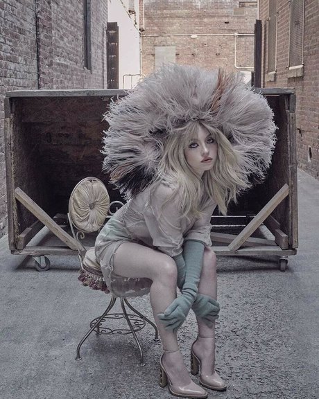 曲線美の女の子オンリーファンズ エロ 写真