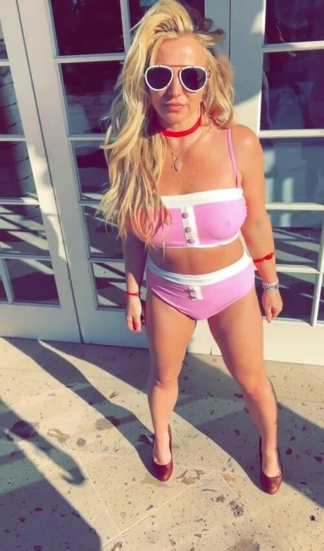 フィットネス 裸 オンリーファンズ ポルノ 画像