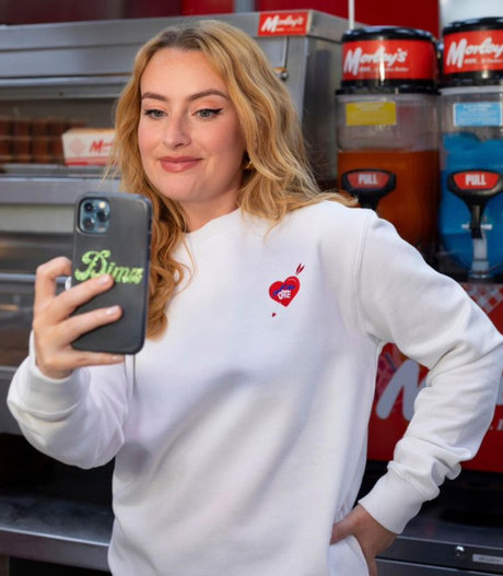 Amelia Dimoldenberg かわいいモデル ギャラリー