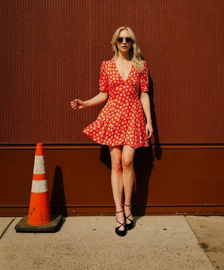 ベビーシッターオンリーファンズ 美しいポルノ 写真