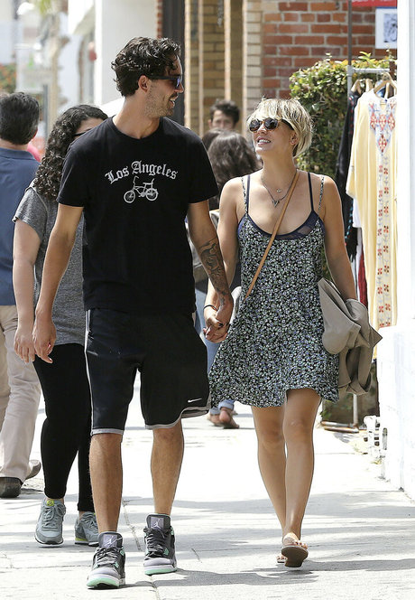 オンリーファンズの動画 美しいxxx アーカイブ