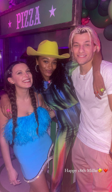 ぽっちゃりラテン系オンリーファンズ 無料裸 写真