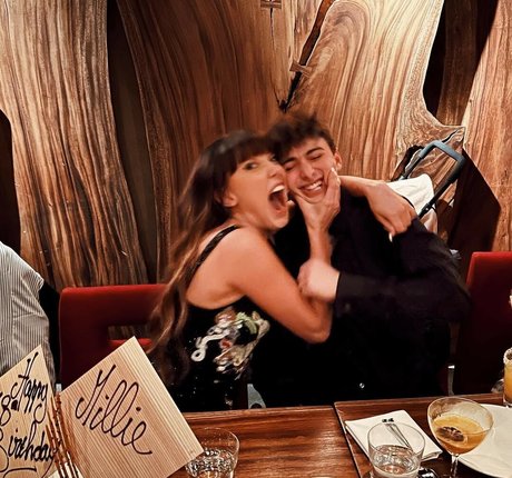 Millie Bobby Brown モデル 画像