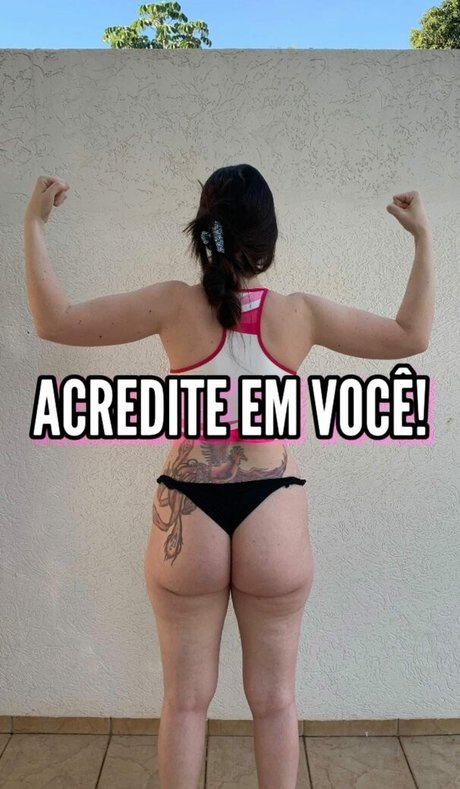 金髪のホットな妻オンリーファンズ エロ 写真