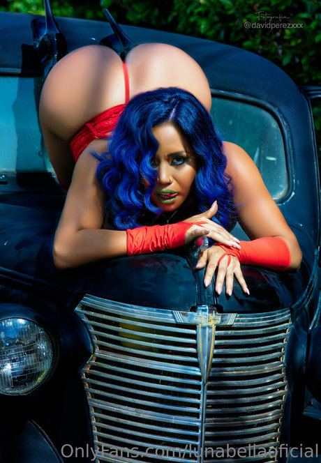 lunabellaoficial ポルノスター 可愛い 画像