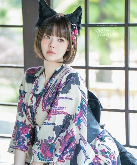 Ying Tze 美しいモデル 写真