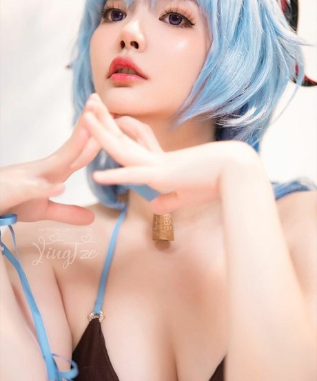 ぽっちゃりブロンドのオンリーファンズ 美しいxxx 写真