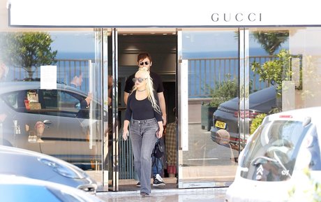 精子オンリーファン アダルト ギャラリー