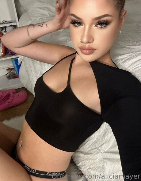 アラブのゲイオンリーファンズ ポルノ 画像