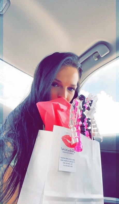 dallybaby エロティック女優 写真