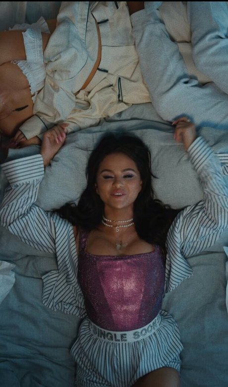 柔軟なティーンオンリーファン 美しい裸 写真