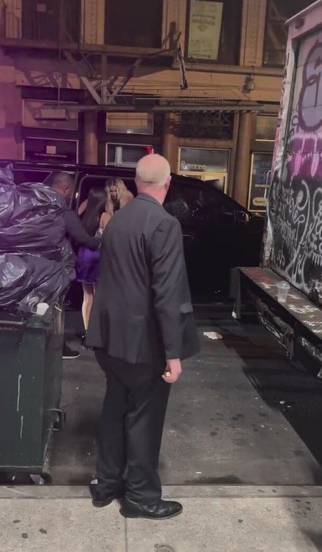 異人種間3P オンリーファンズ 無料裸 写真