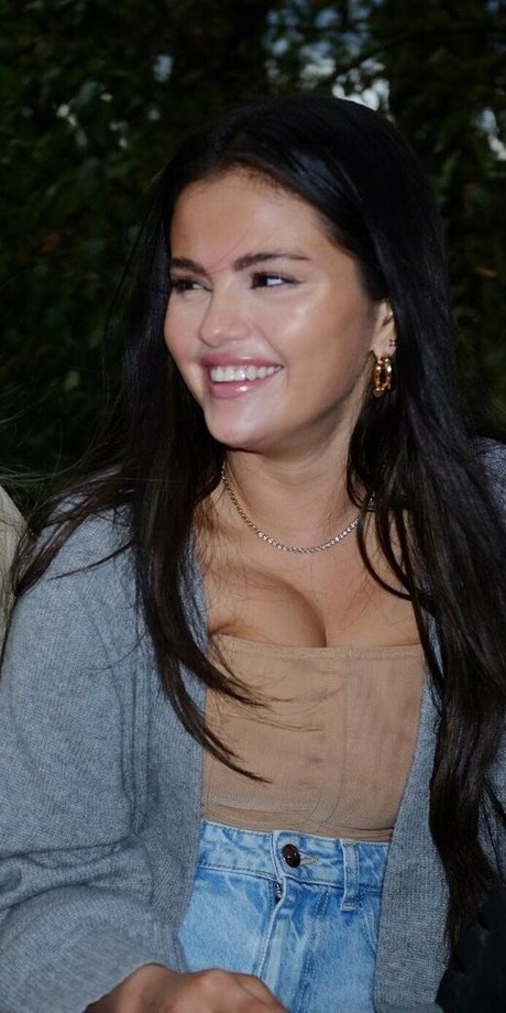 ジンジャーティーンオンリーファンズ アートポルノ 画像