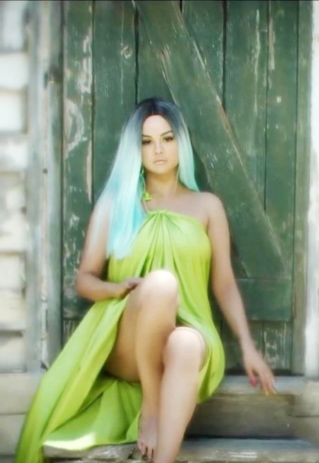 ビキニプリンセスオンリーファンズ 無料アダルト 画像