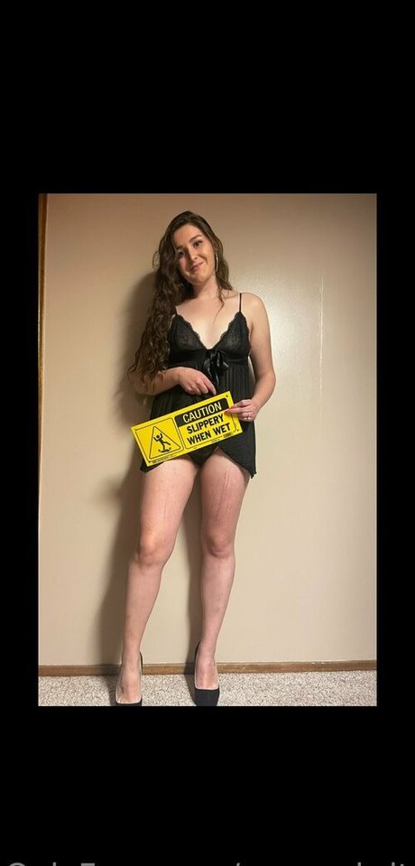 アウトドア 熟女 オンリーファンズ エロ 写真