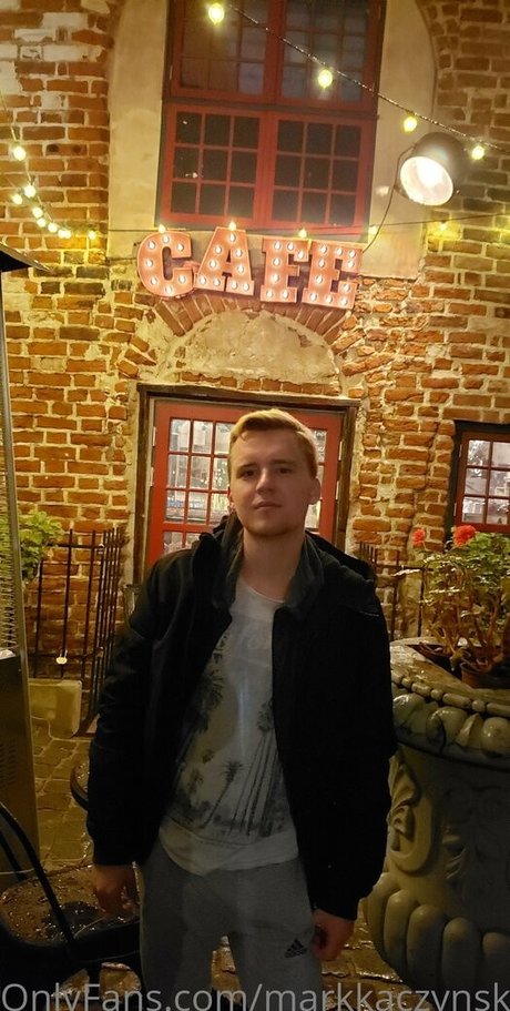 markkaczynski スター ヌード ギャラリー