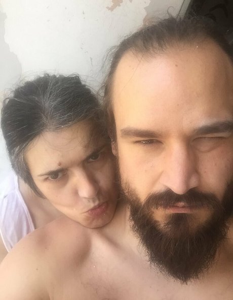 leaandbear ポルノスター アート 画像