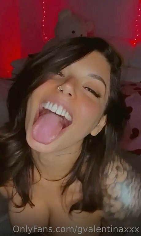 巨乳タトゥーオンリーファンズ ポルノグラフィック 写真