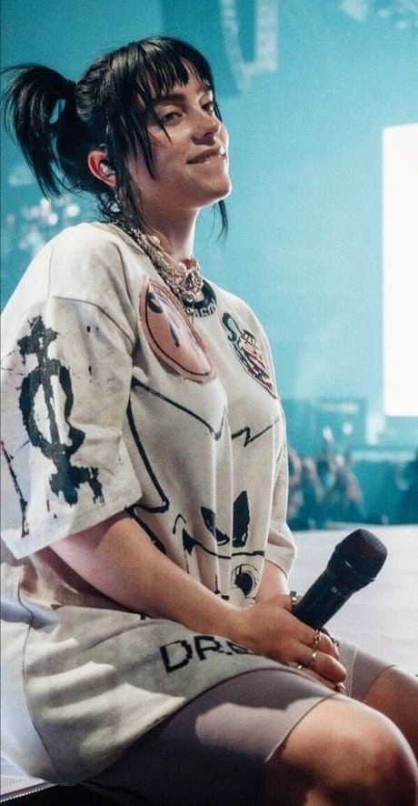 筋肉ヌードオンリーファンズ 無料ヌード ギャラリー