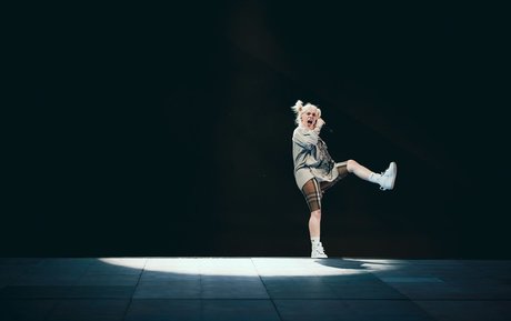 カウガール POV オンリーファンズ 美しい裸 画像