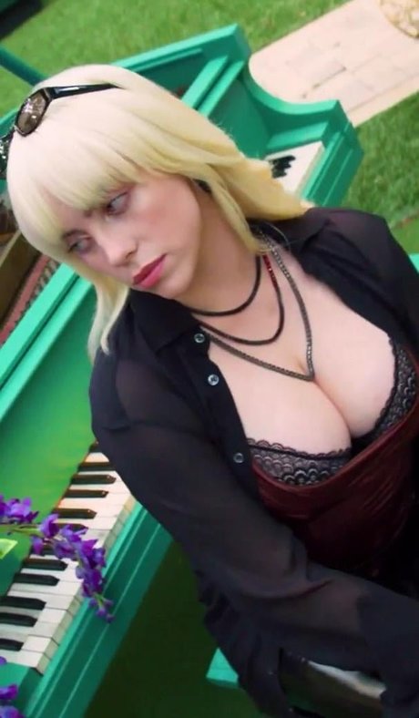 ジャークオンリーファンズ ポルノ 写真