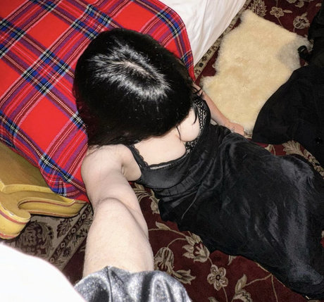 スペードのクイーン オンリーファンズ エロ 画像