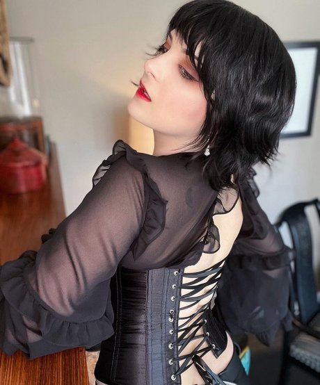 軍事オンリーファンズ 美しいxxx 写真