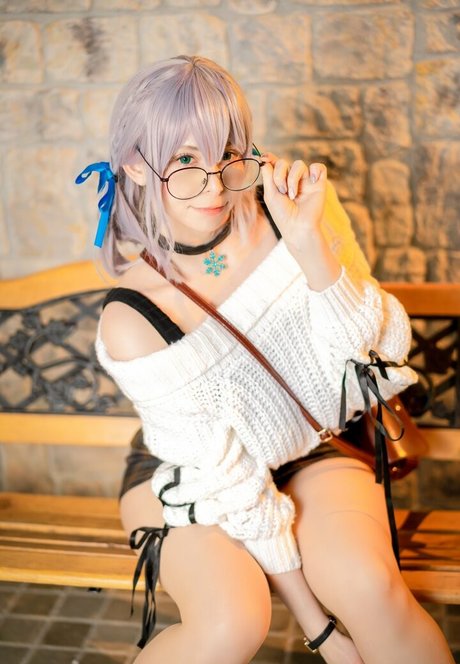 Yuriko Tiger 裸モデル 写真