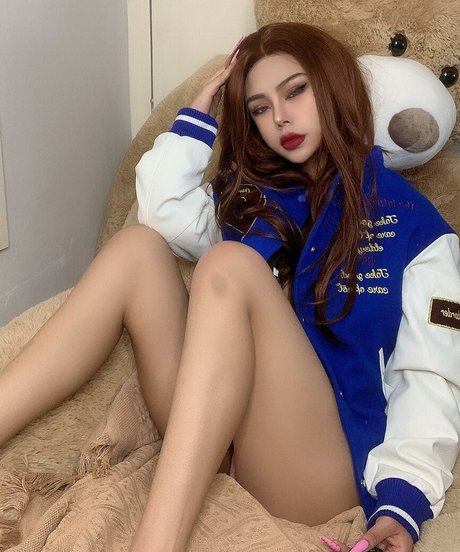 赤毛の痩せたオンリーファンズ エロチック 写真