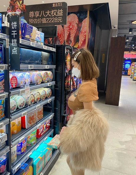 尖ったおっぱいオンリーファンズ 裸 写真