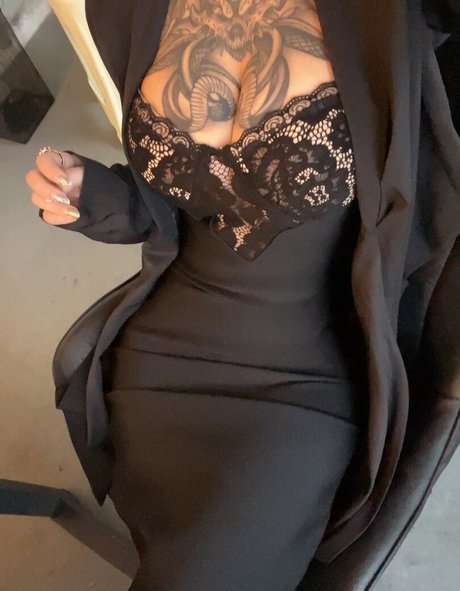 ベビーシッターオンリーファンズ ポルノ ギャラリー