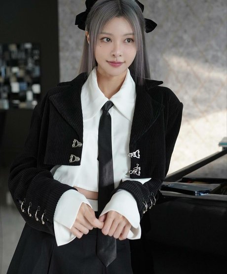 ゲイのチンポオンリーファンズ 無料 画像