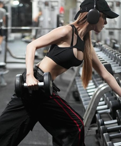 cathrynli ヌードモデル 画像