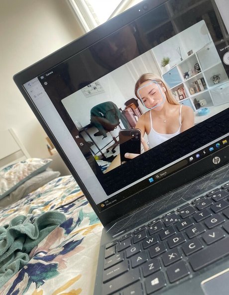 足 熟女 オンリーファンズ ホットセックス 写真