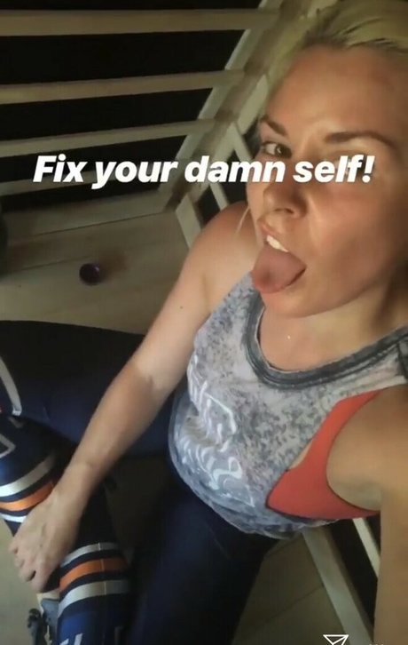 筋肉トランスオンリーファンズ セクシー 写真