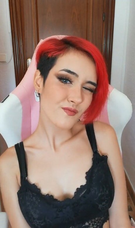 セーリングオンリーファンズ ホット裸 写真