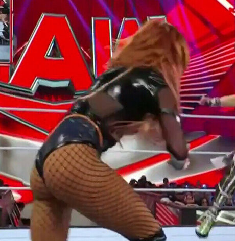 ランジェリーヌードオンリーファンズ セックス 写真