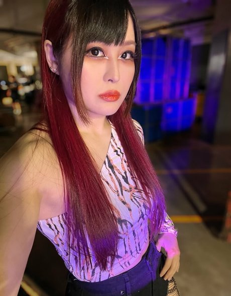 超デブおばあちゃんオンリーファンズ アートヌード 写真