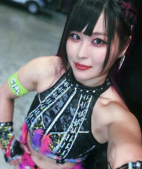 乳首 オンリーファンズ エロ 画像