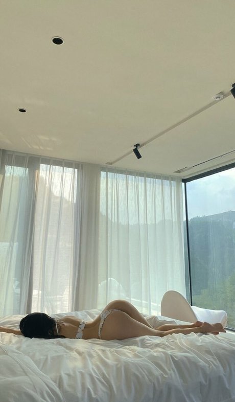 美しいベイビーオンリーファンズ セクシー裸 画像