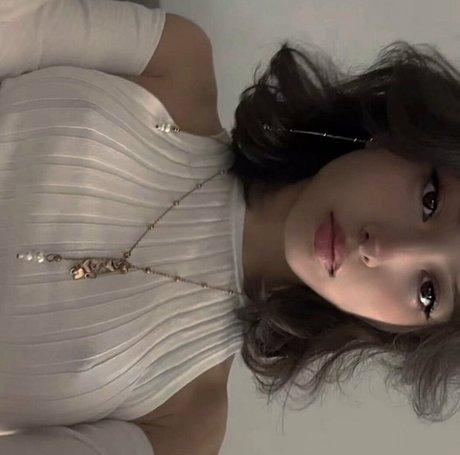 sanymaaa 美しいモデル 写真