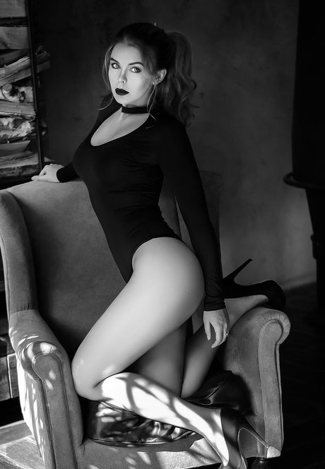 年配の熟女オンリーファンズ 無料エロ 画像