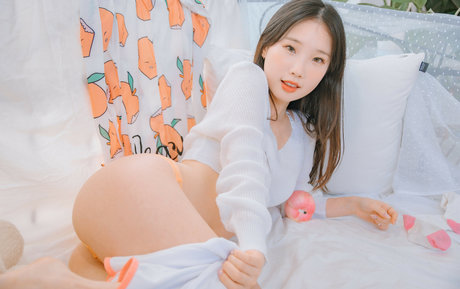 Pureding セクシーモデル 写真