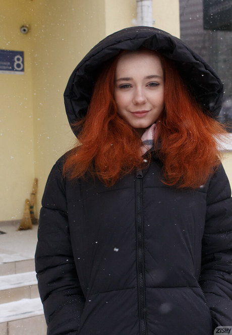 黒髪の熟女オンリーファンズ 可愛い 写真